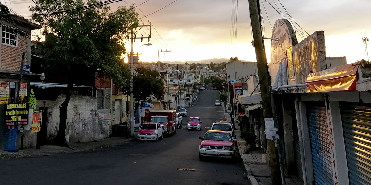 Einsatzstelle von außen vom FIJ in Mexiko, Puebla